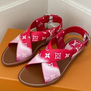 Louis Vuitton Flat Palma Sandals Sz. 37/ US 7